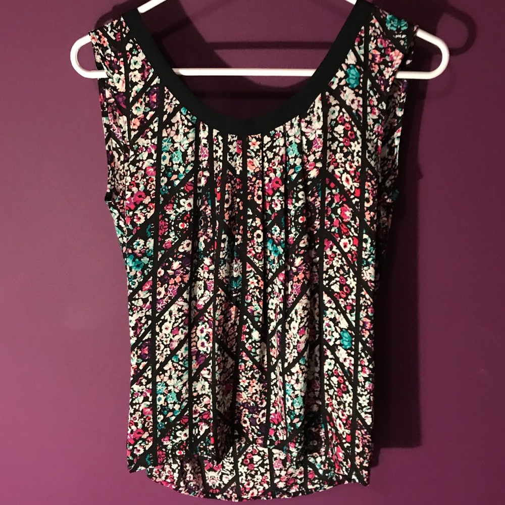 🌸 Candie’s: Patterned Chiffon Top